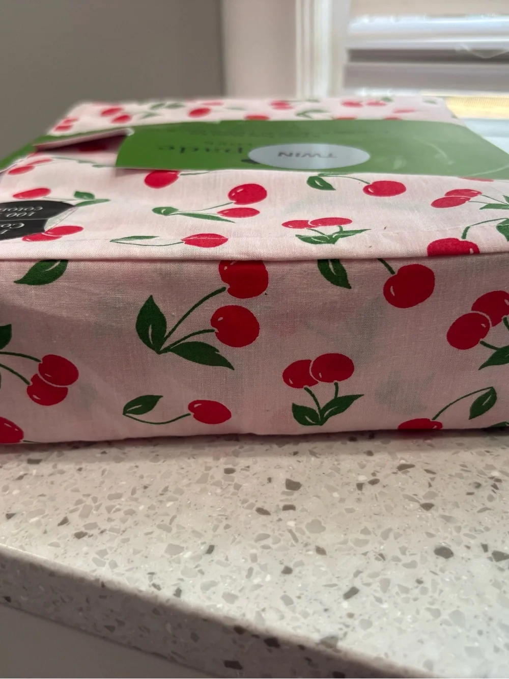 NEW kate spade Pink Cherry Twin Sheet Set “Cherry Toss” Pattern